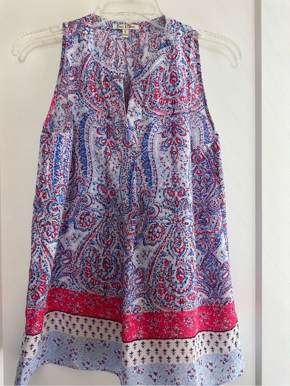 EMMA & OLIVIA sleeveless printed top